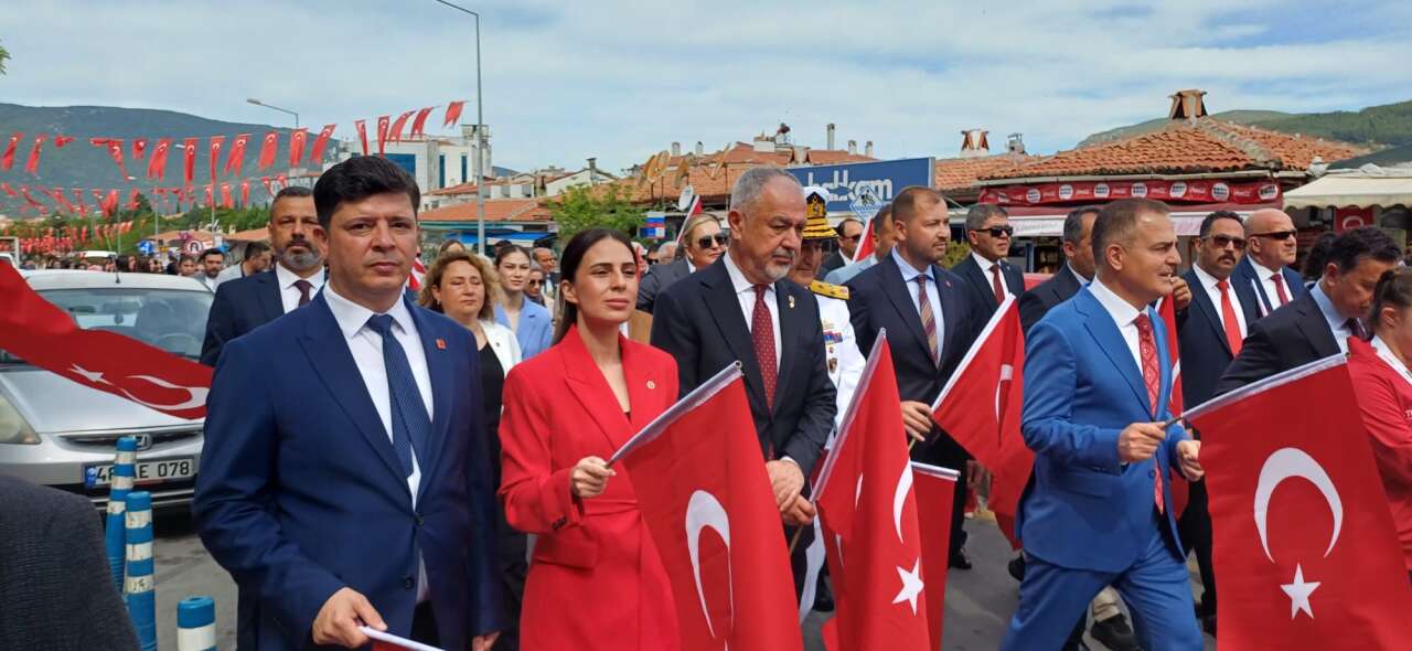 Menteşe’de 19 Mayıs Coşkusu: Gösteriler Büyük Alkış Topladı 10